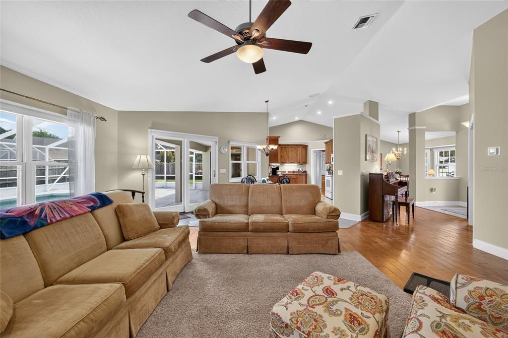 For Sale: $495,000 (3 beds, 2 baths, 2406 Square Feet)