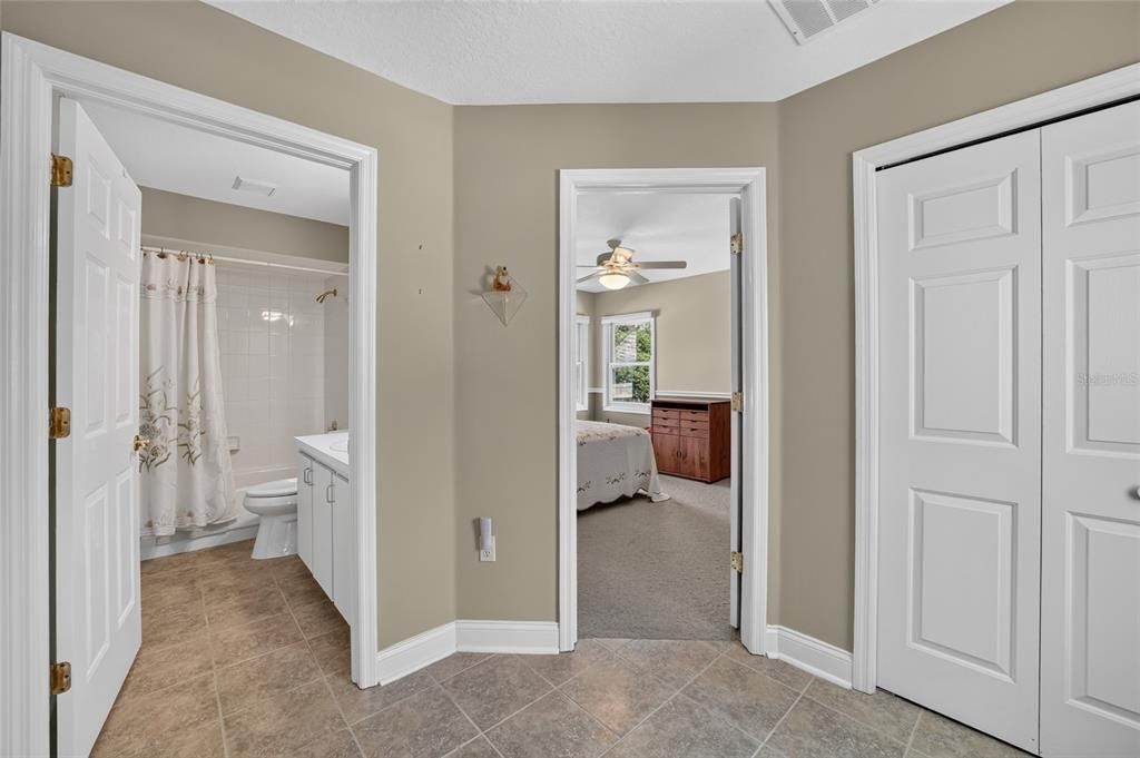 For Sale: $495,000 (3 beds, 2 baths, 2406 Square Feet)