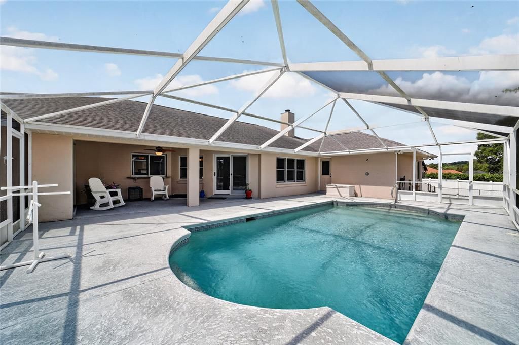 For Sale: $495,000 (3 beds, 2 baths, 2406 Square Feet)