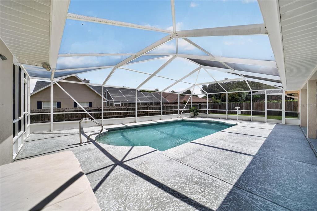 For Sale: $495,000 (3 beds, 2 baths, 2406 Square Feet)