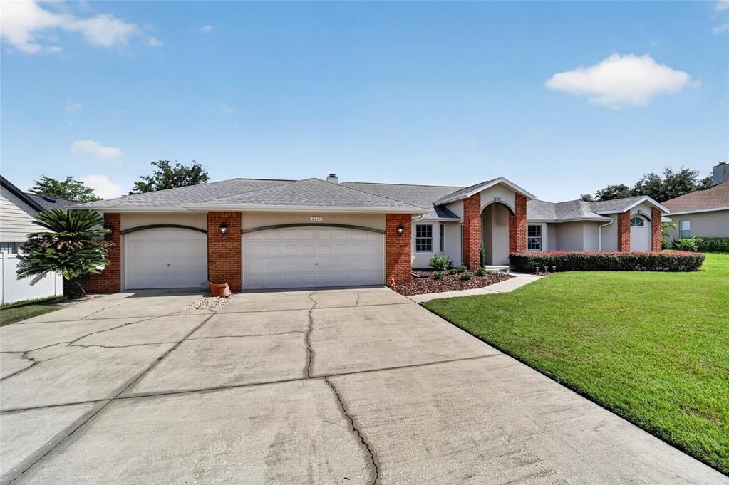For Sale: $495,000 (3 beds, 2 baths, 2406 Square Feet)
