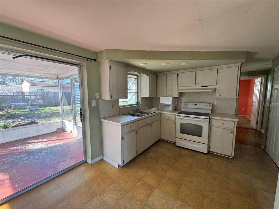 En Venta: $169,900 (2 camas, 1 baños, 816 Pies cuadrados)