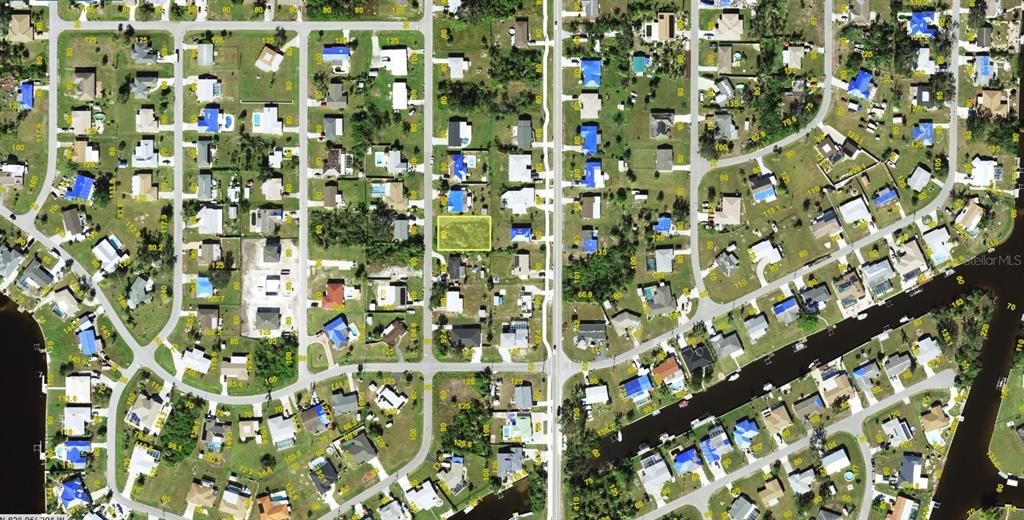 На продажу: $14,999 (0.23 acres)