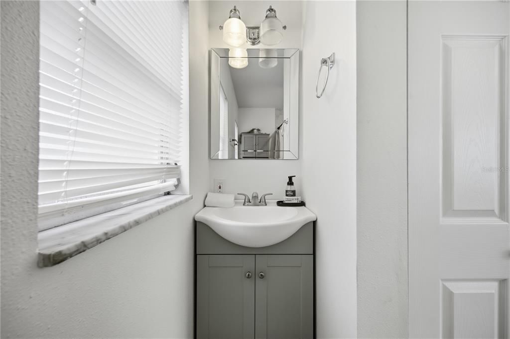 En Venta: $389,950 (3 camas, 2 baños, 896 Pies cuadrados)