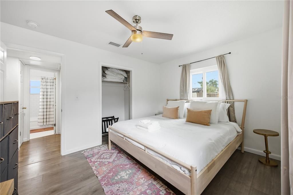 En Venta: $389,950 (3 camas, 2 baños, 896 Pies cuadrados)