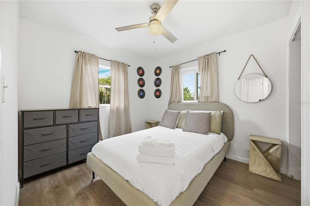 En Venta: $389,950 (3 camas, 2 baños, 896 Pies cuadrados)