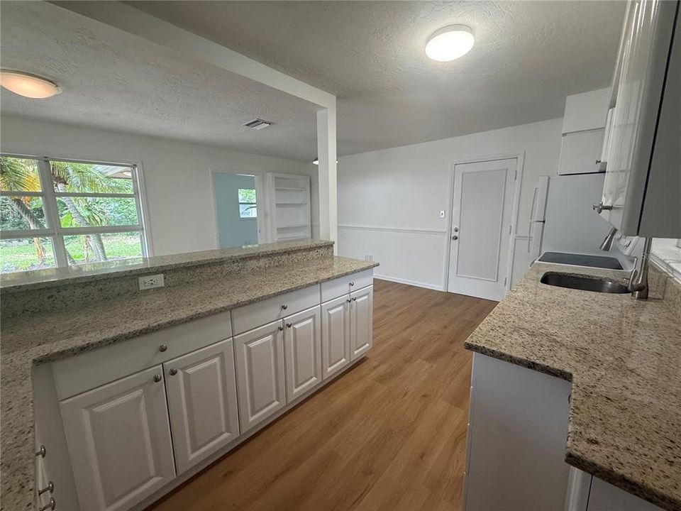 В аренду: $2,725 (3 спален, 2 ванн, 1585 Квадратных фут)