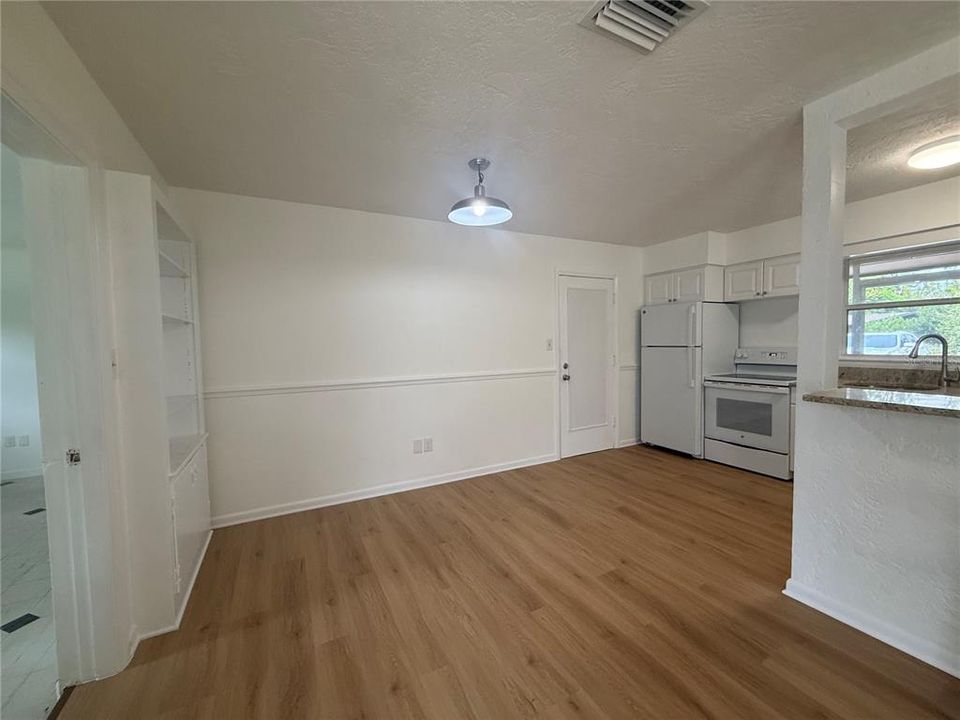 В аренду: $2,725 (3 спален, 2 ванн, 1585 Квадратных фут)
