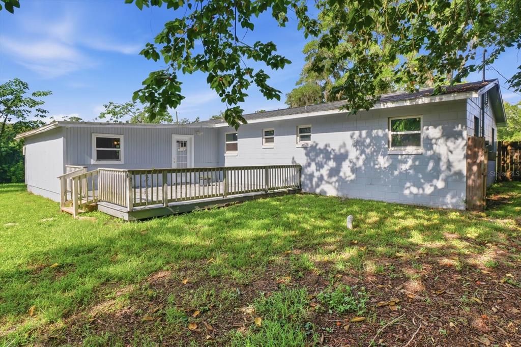 For Sale: $235,000 (3 beds, 2 baths, 1595 Square Feet)