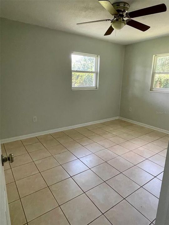 En Venta: $235,000 (3 camas, 2 baños, 1595 Pies cuadrados)