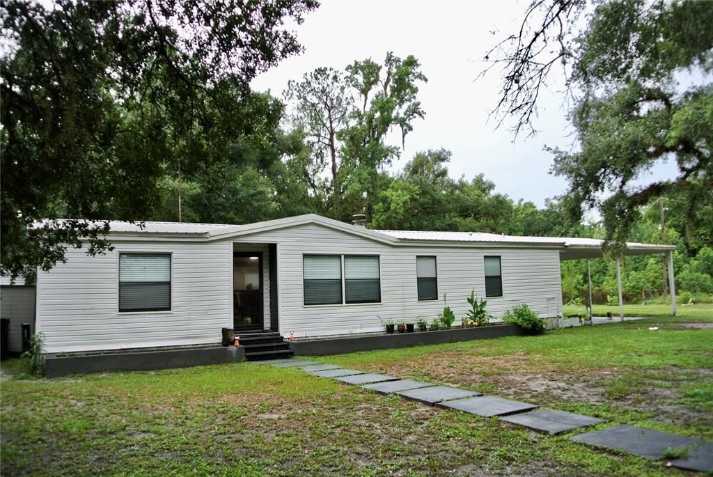 For Sale: $289,999 (3 beds, 2 baths, 1512 Square Feet)