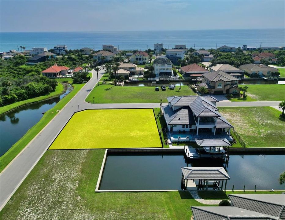 待售: $329,000 (0.26 acres)