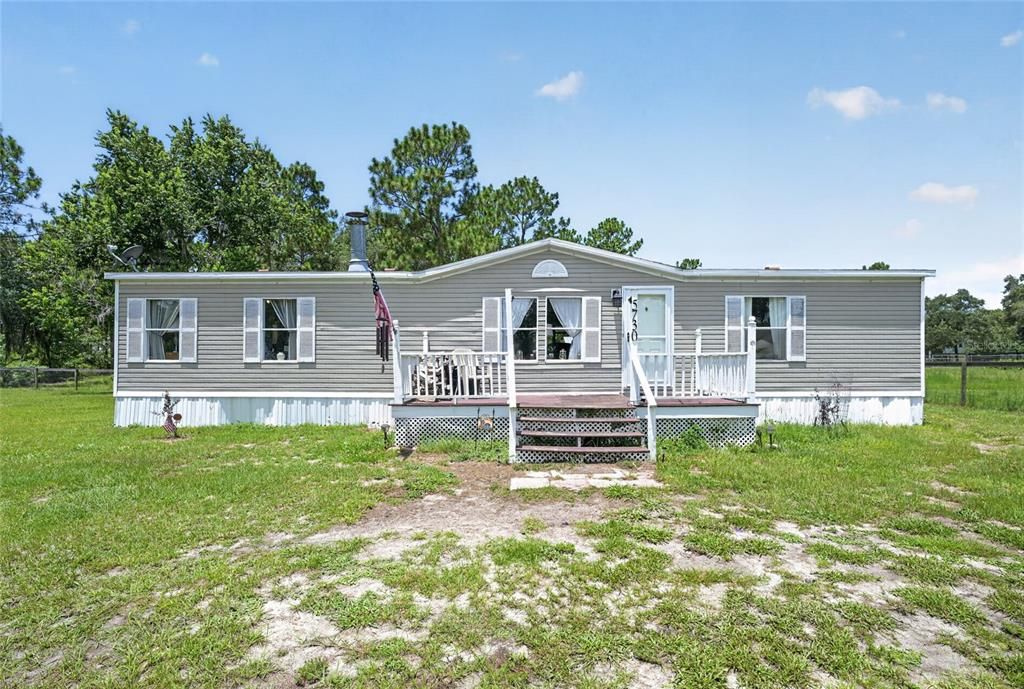 For Sale: $325,000 (3 beds, 2 baths, 1512 Square Feet)