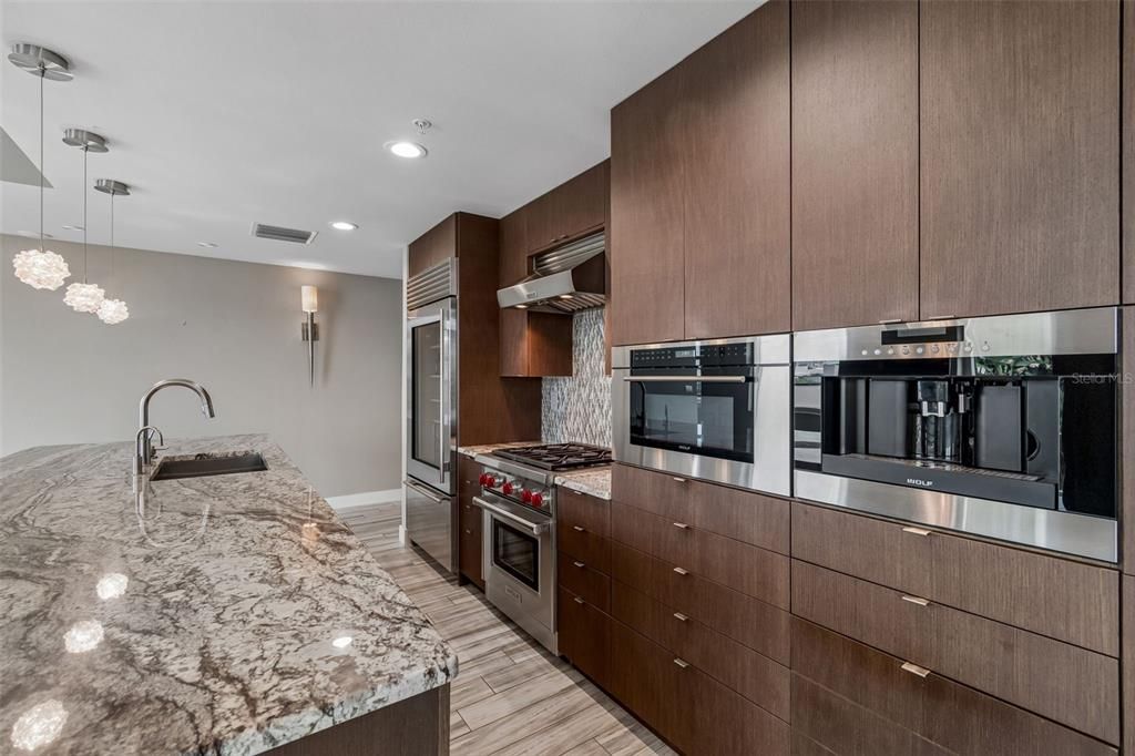For Rent: $4,850 (2 beds, 2 baths, 1278 Square Feet)
