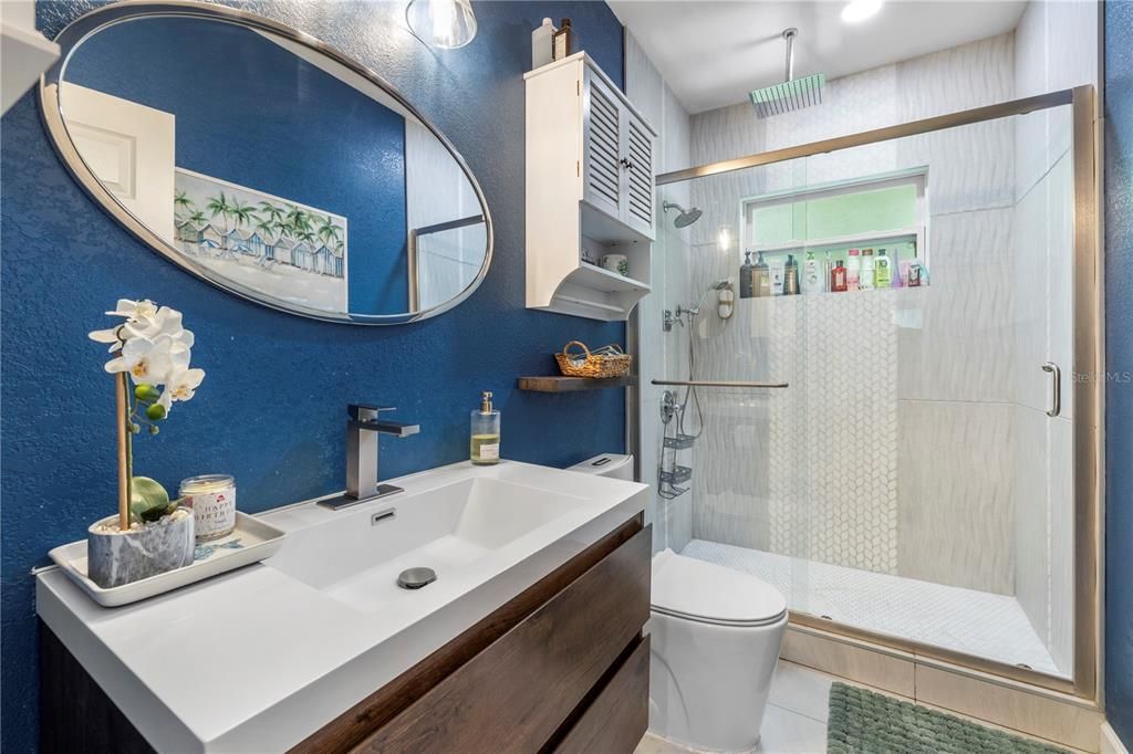 Activo con contrato: $250,000 (2 camas, 1 baños, 753 Pies cuadrados)