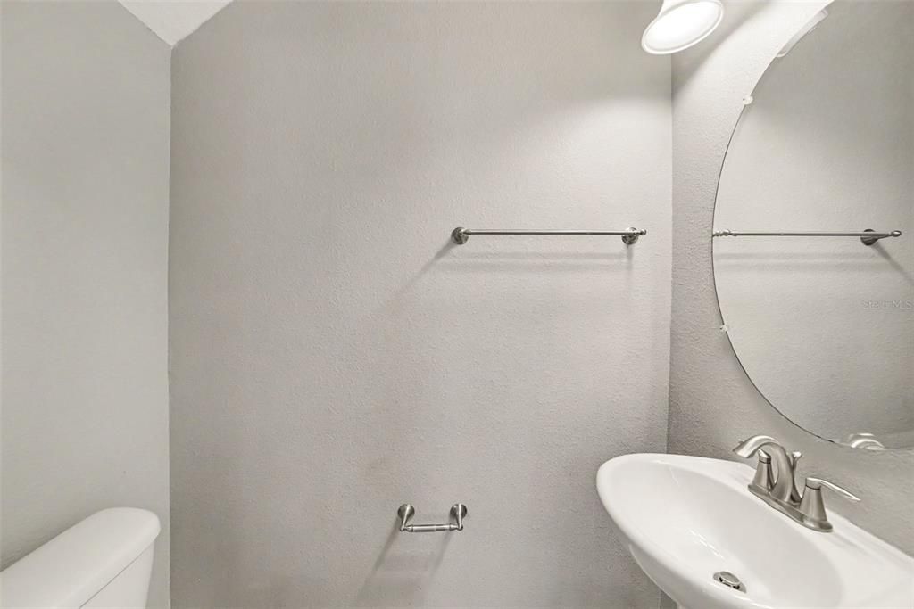На продажу: $439,900 (3 спален, 2 ванн, 2161 Квадратных фут)