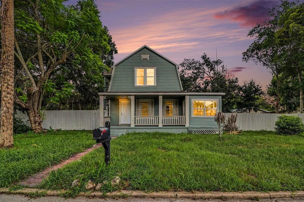 На продажу: $274,900 (4 спален, 2 ванн, 1542 Квадратных фут)