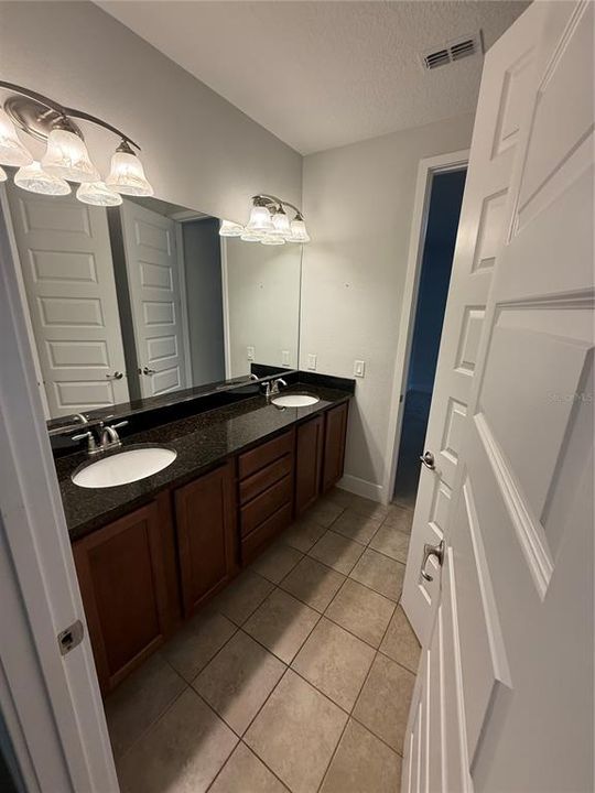 En Venta: $609,900 (8 camas, 7 baños, 3401 Pies cuadrados)