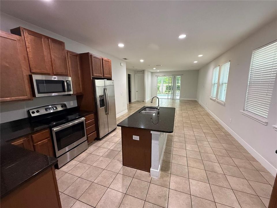 En Venta: $609,900 (8 camas, 7 baños, 3401 Pies cuadrados)