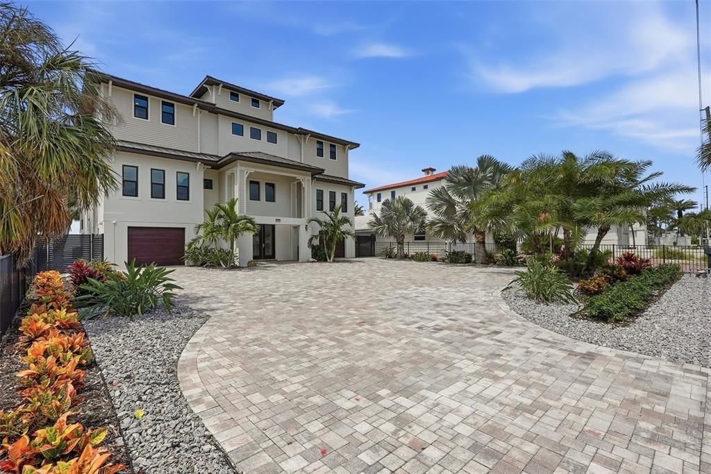 En Venta: $7,400,000 (5 camas, 4 baños, 5615 Pies cuadrados)