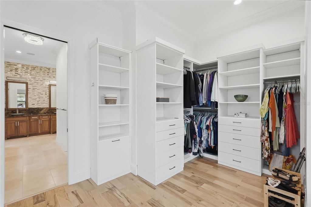 En Venta: $7,400,000 (5 camas, 4 baños, 5615 Pies cuadrados)
