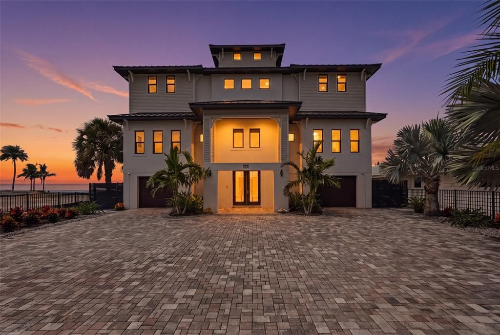 En Venta: $7,400,000 (5 camas, 4 baños, 5615 Pies cuadrados)