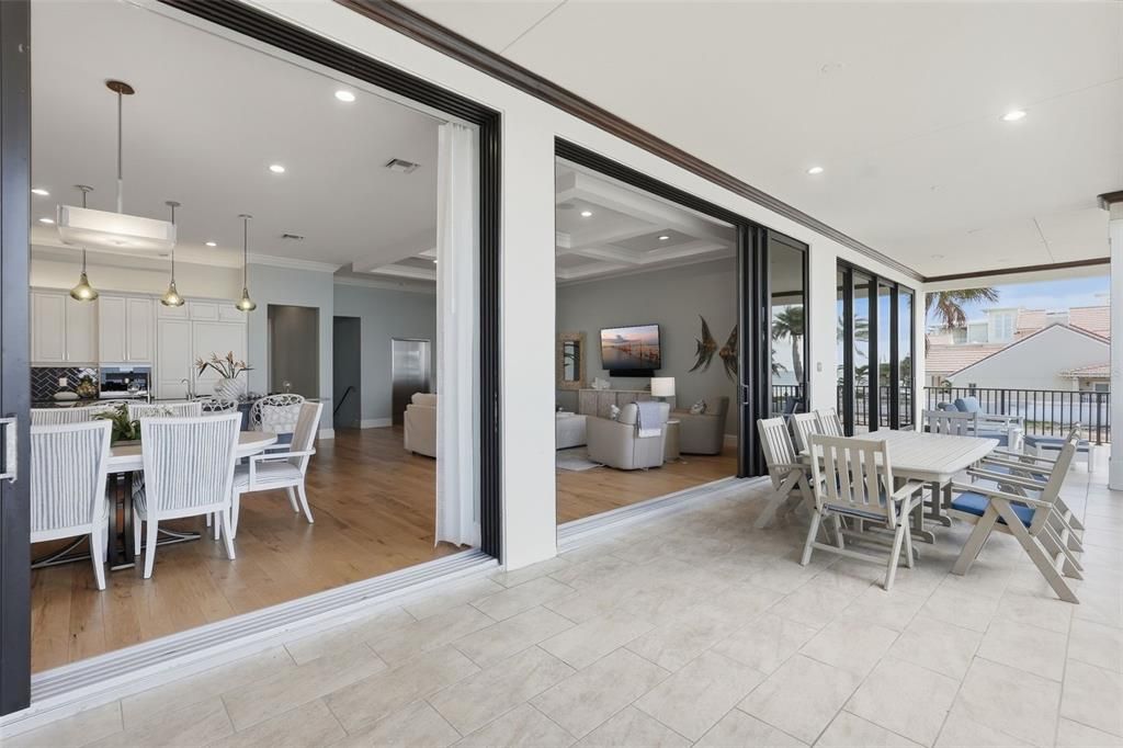 En Venta: $7,400,000 (5 camas, 4 baños, 5615 Pies cuadrados)