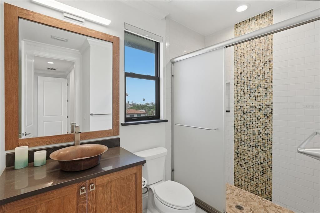 En Venta: $7,400,000 (5 camas, 4 baños, 5615 Pies cuadrados)