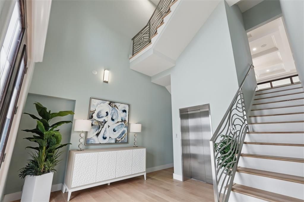 En Venta: $7,400,000 (5 camas, 4 baños, 5615 Pies cuadrados)