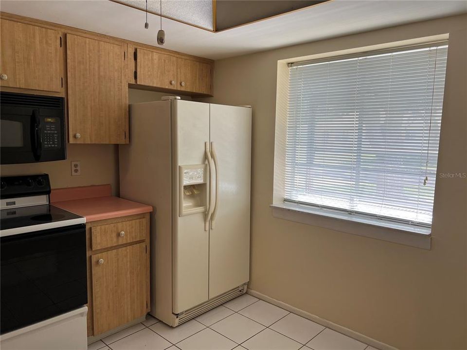 В аренду: $1,800 (2 спален, 2 ванн, 1230 Квадратных фут)