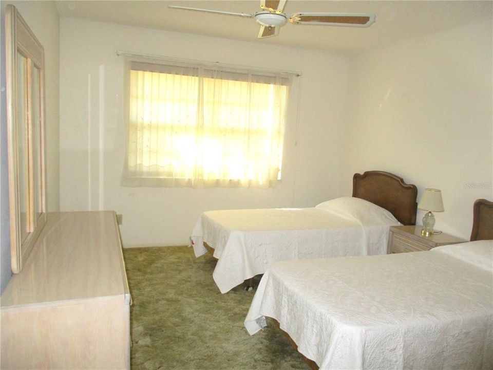 В аренду: $1,800 (2 спален, 2 ванн, 1230 Квадратных фут)