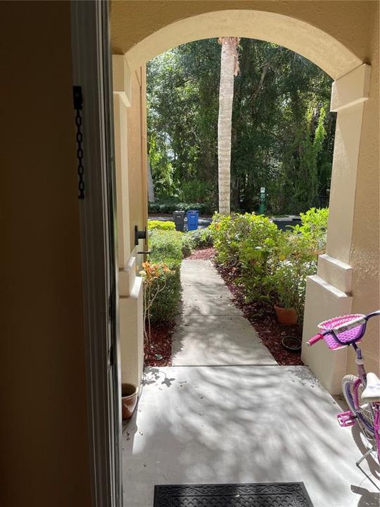 En Venta: $325,000 (3 camas, 2 baños, 1625 Pies cuadrados)