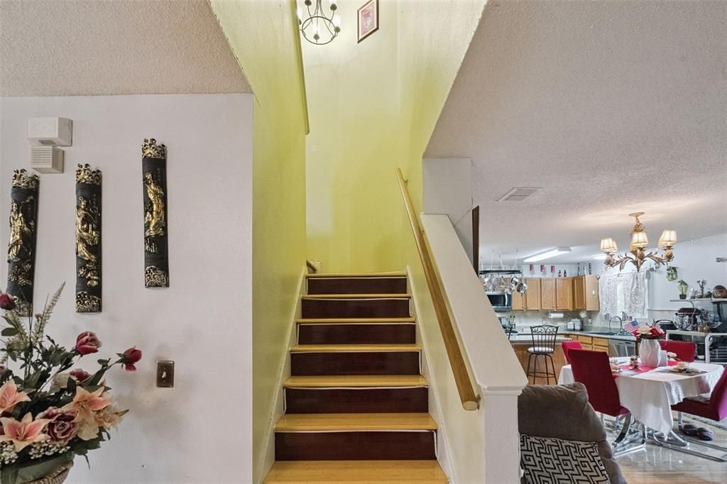 На продажу: $499,500 (4 спален, 2 ванн, 2758 Квадратных фут)