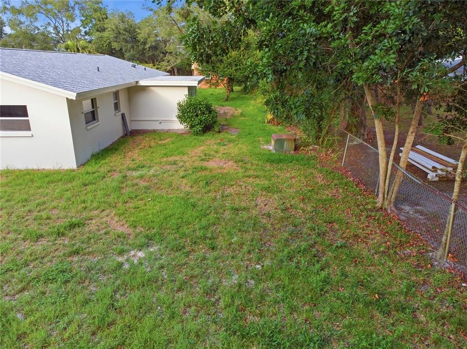 For Sale: $550,000 (3 beds, 2 baths, 1470 Square Feet)