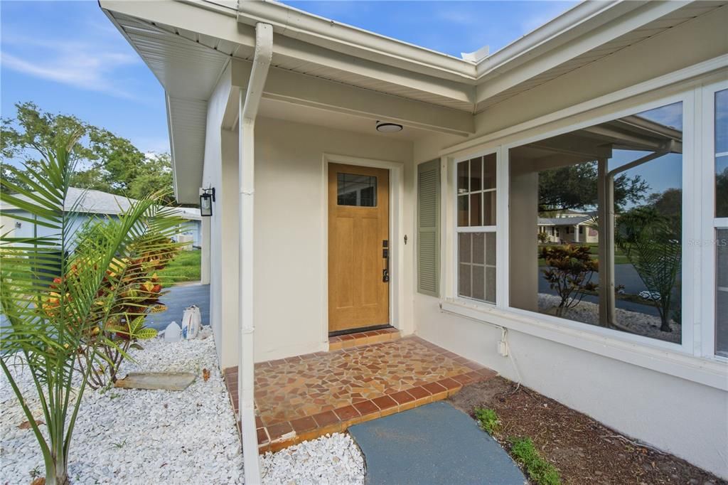 For Sale: $550,000 (3 beds, 2 baths, 1470 Square Feet)