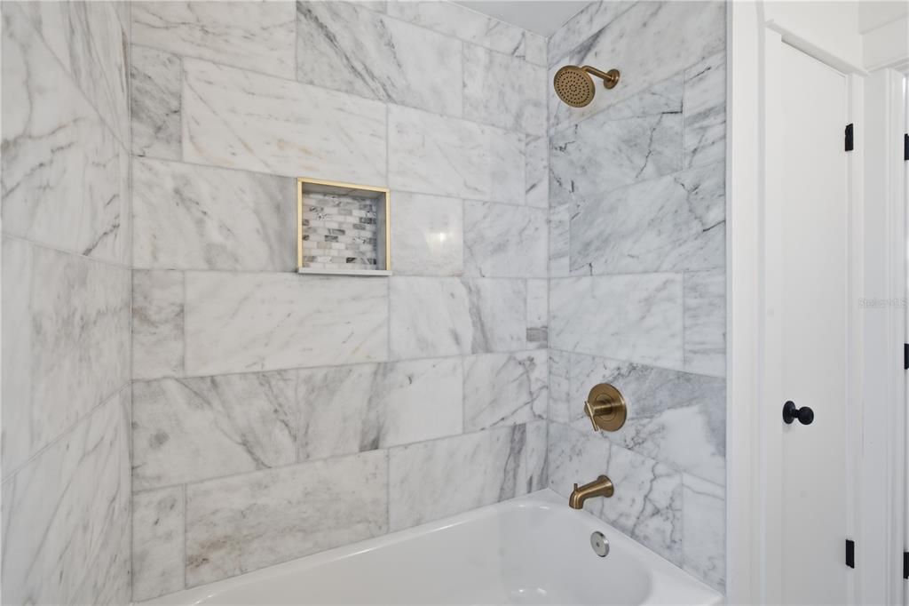 For Sale: $550,000 (3 beds, 2 baths, 1470 Square Feet)