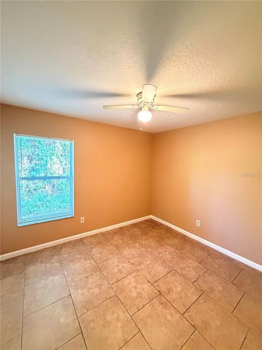 For Rent: $1,500 (3 beds, 2 baths, 1263 Square Feet)