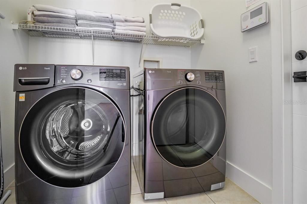 En Renta: $3,000 (6 camas, 4 baños, 3055 Pies cuadrados)