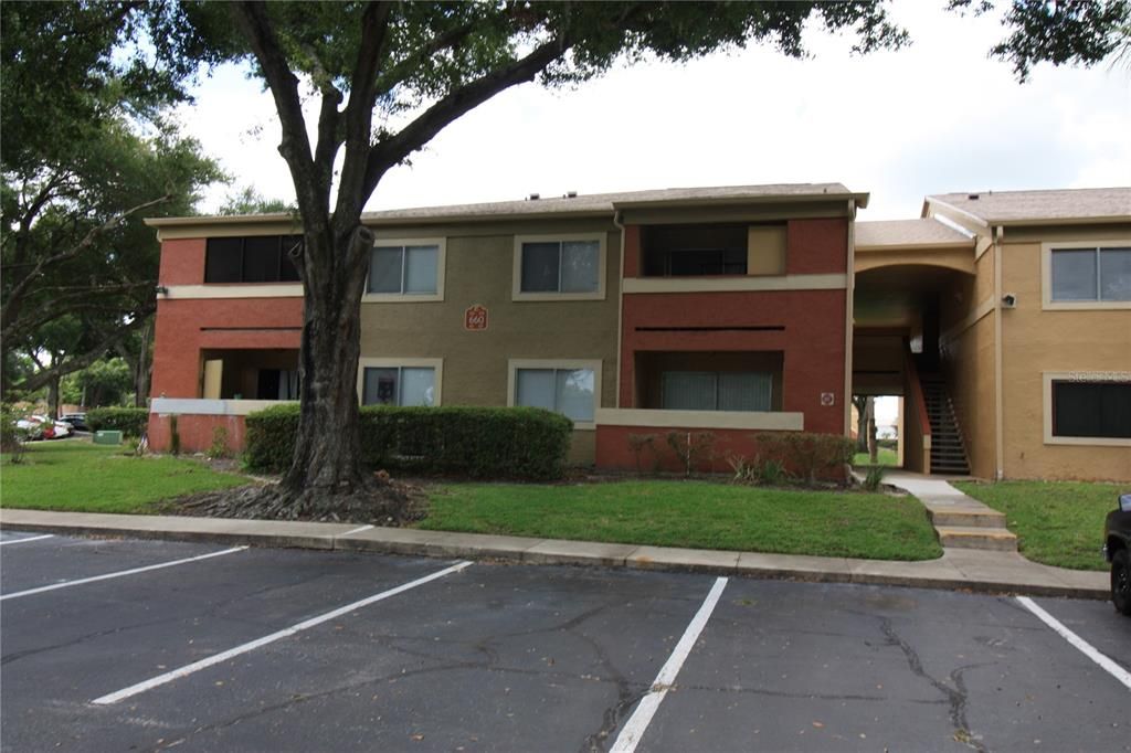 For Sale: $135,000 (1 beds, 1 baths, 766 Square Feet)