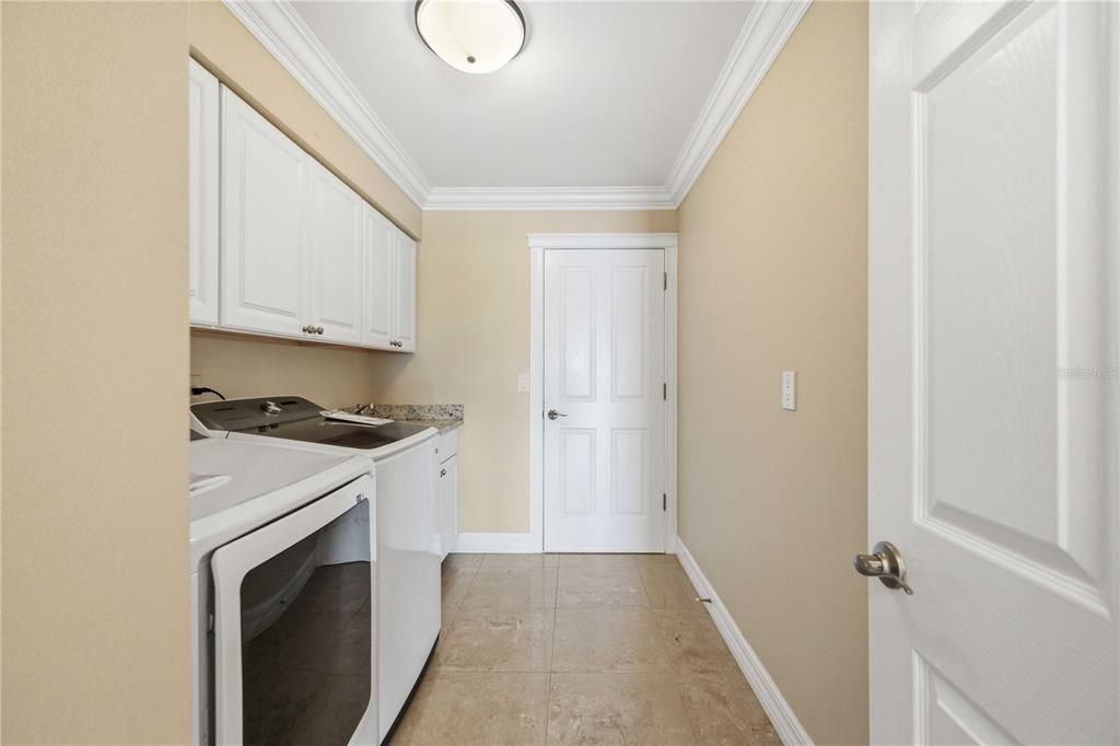 В аренду: $3,150 (2 спален, 2 ванн, 2121 Квадратных фут)
