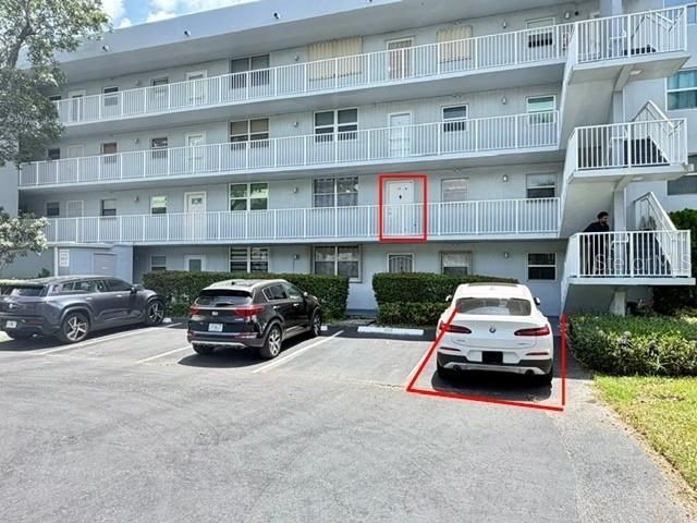 For Sale: $185,000 (2 beds, 2 baths, 975 Square Feet)