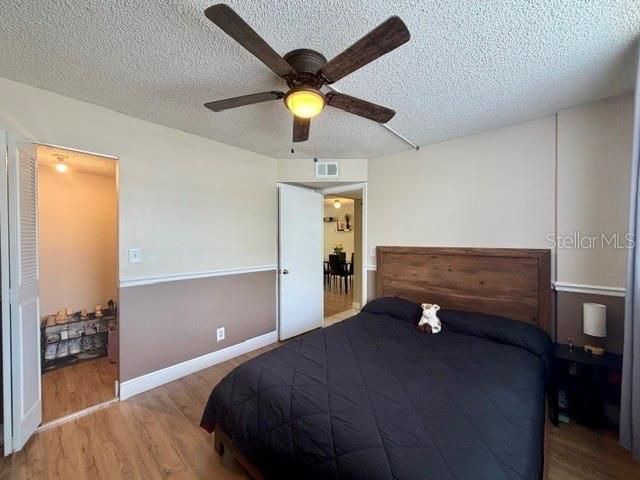For Sale: $185,000 (2 beds, 2 baths, 975 Square Feet)