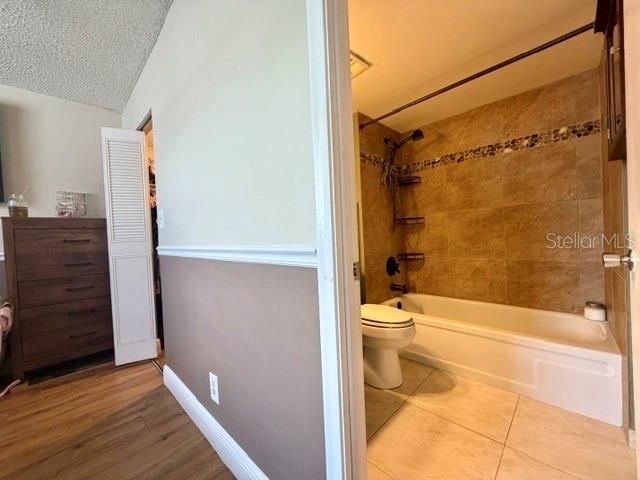 For Sale: $185,000 (2 beds, 2 baths, 975 Square Feet)