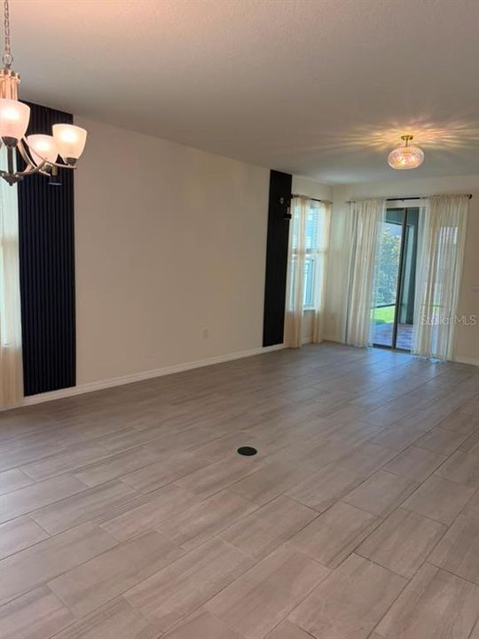For Rent: $3,300 (4 beds, 2 baths, 2027 Square Feet)