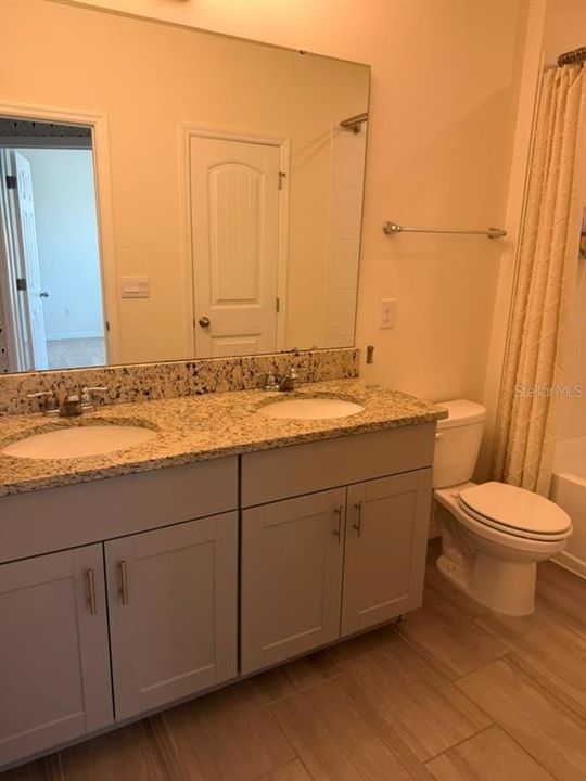 For Rent: $3,300 (4 beds, 2 baths, 2027 Square Feet)