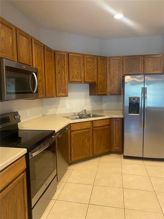 For Rent: $2,950 (2 beds, 2 baths, 1554 Square Feet)