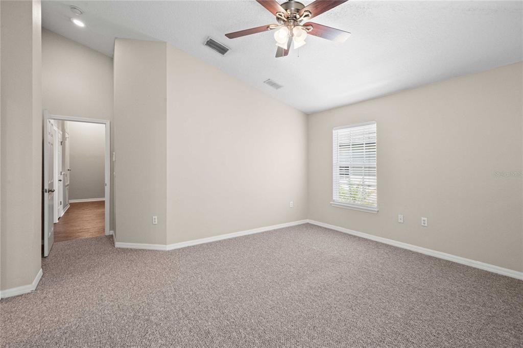 For Sale: $250,000 (3 beds, 2 baths, 1686 Square Feet)