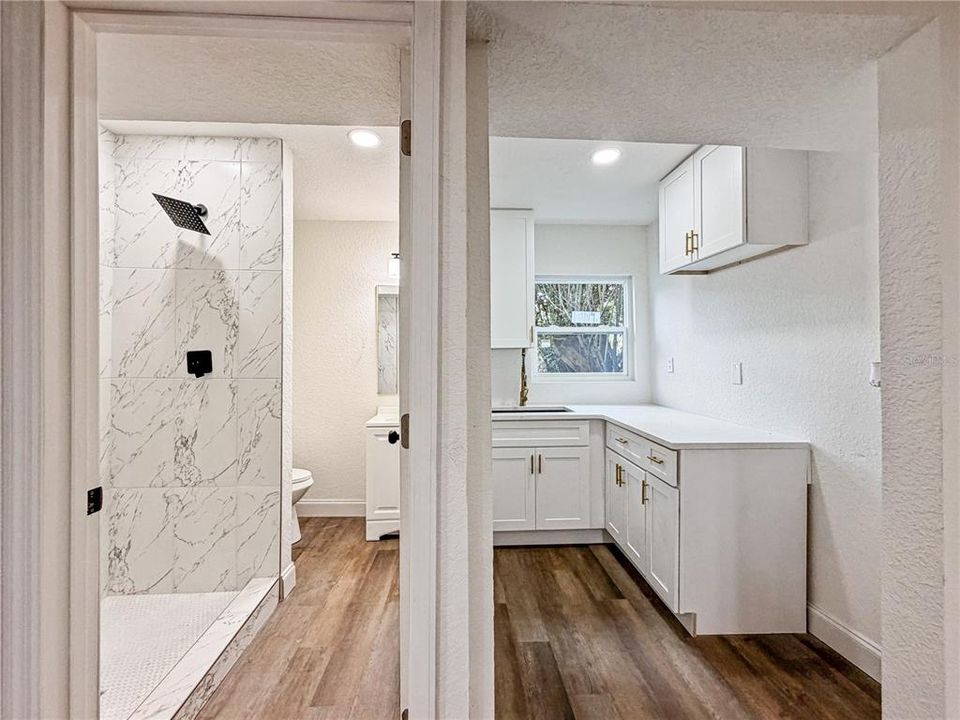 For Sale: $435,000 (5 beds, 3 baths, 1484 Square Feet)