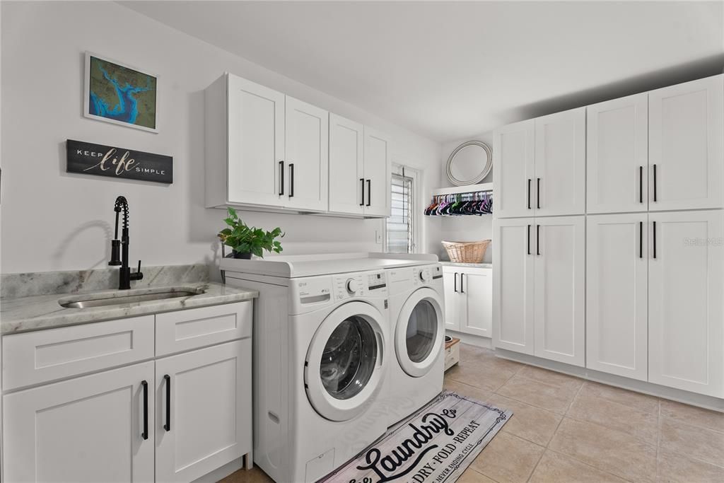 For Sale: $749,000 (3 beds, 2 baths, 1596 Square Feet)