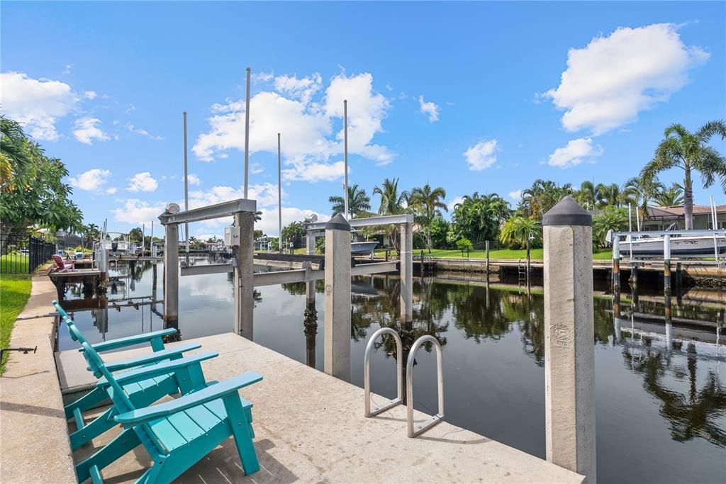For Sale: $749,000 (3 beds, 2 baths, 1596 Square Feet)